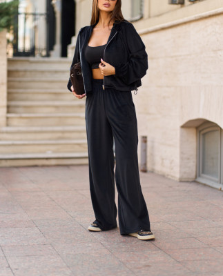 93 Спортивний костюм з велюра на затяжках з вишивкою